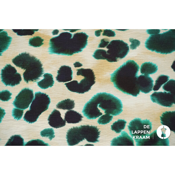 A la Ville Crinkle viscose met tie dye dessin groen