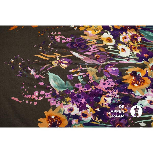 Coupon 41 Tricot taupe met kleurrijk bloemendessin 200 x 150 cm