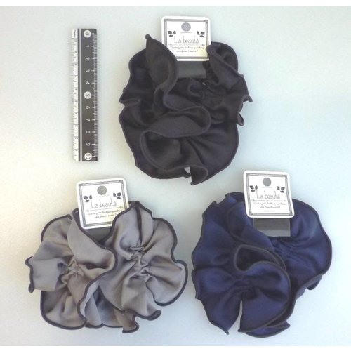 Black line scrunchie : PB 