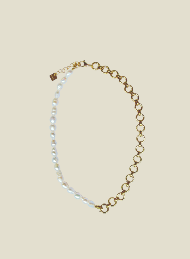Necklace Half Pearl/Chain