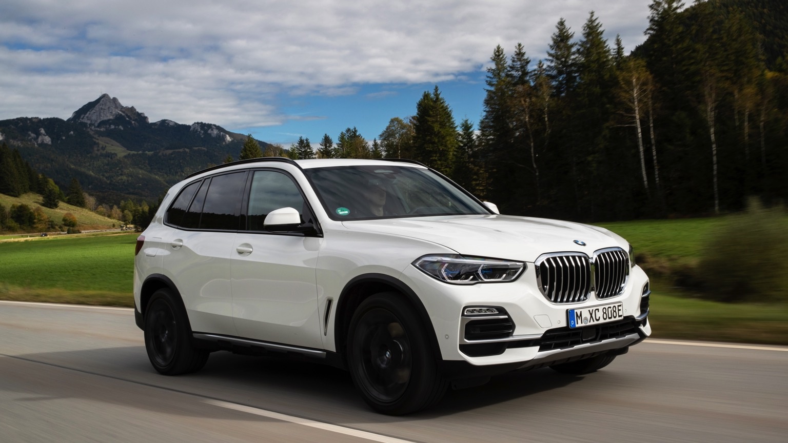 xDrive45e