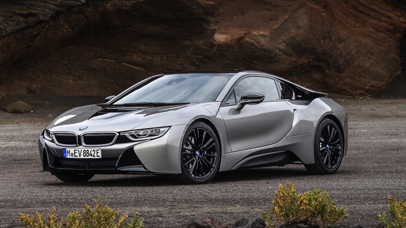 i8