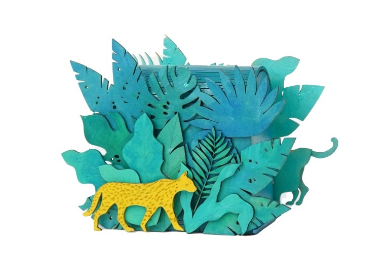 Wooden jungle themed model created with the FLUX Beamobox laser cutter, featuring tropical leaves painted green and a yellow jaguar.