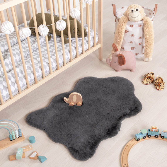 FRAAI | Home & Living Kinderteppich - Huggy Schaf Anthrazit
