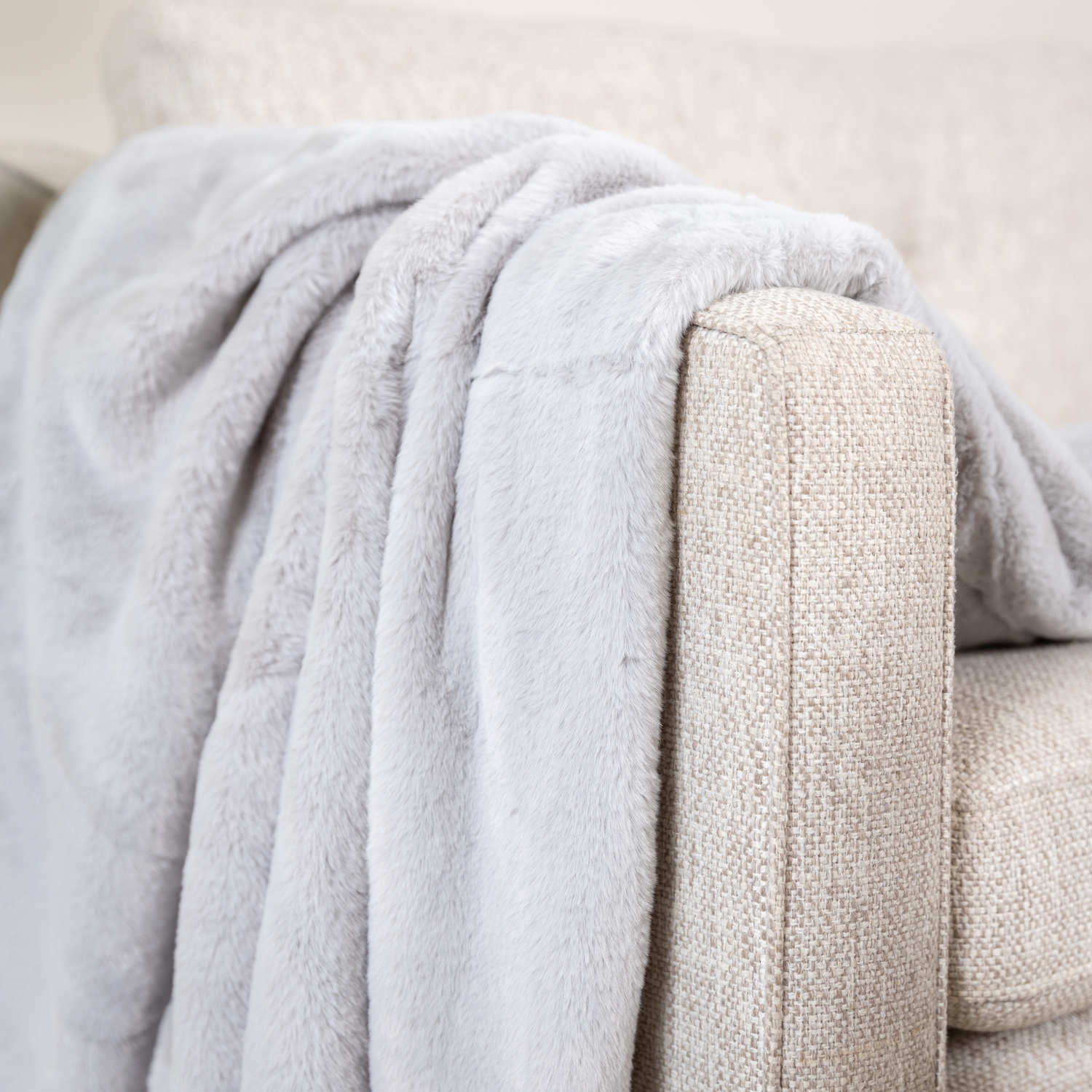 Waschbare Kuscheldecke - Otis Hellgrau - sfeer