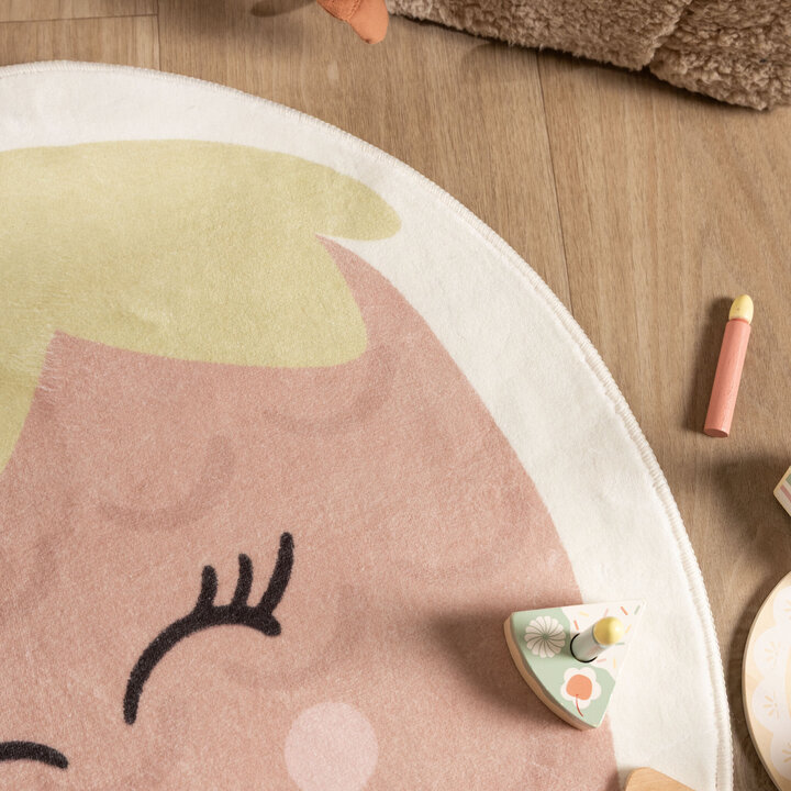 Waschbarer Kinderteppich - Berry Erdbeere Rosa