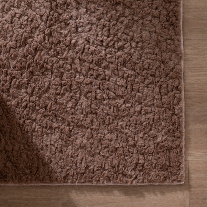 Flauschiger Teppich - Bobby Braun