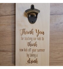 Flesopener wanddecoratie