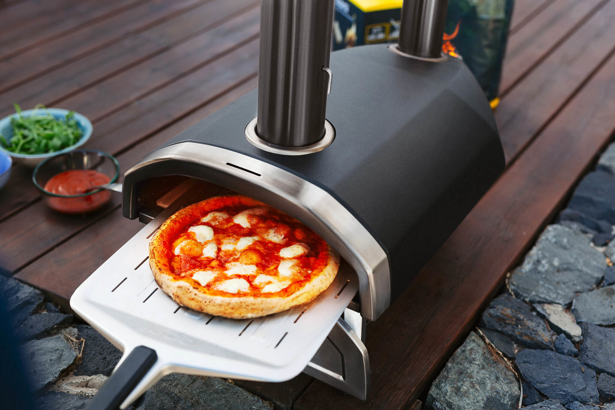 Ooni 12″ Luxe Pizza Peel, geperforeerde pizzaschep