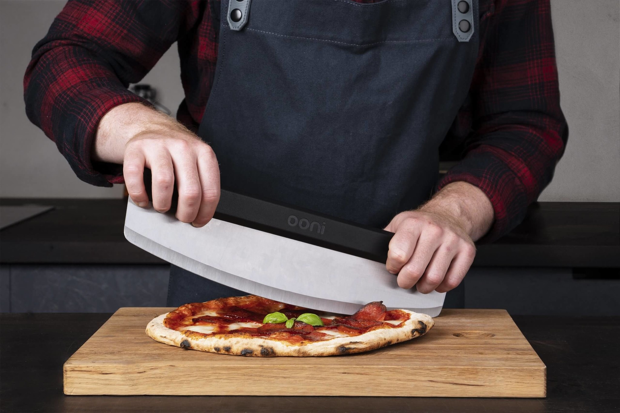 Ooni Pizza Cutter Rocker Blade - pizza wiegemes