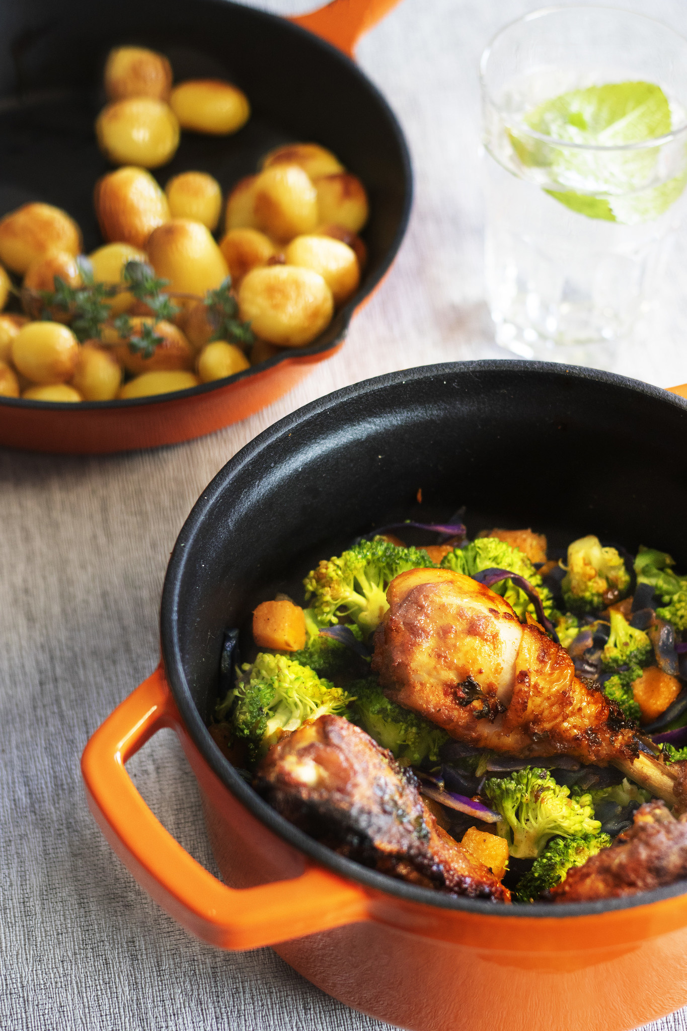 The Windmill Premium Emaille BBQ Pan Medium
