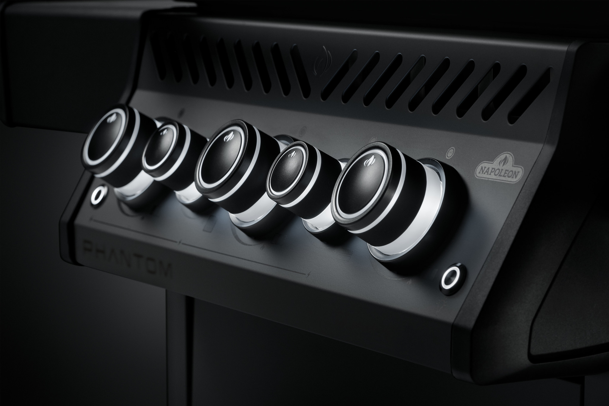 Napoleon Phantom Rogue SE425 Gasbarbecue Mat zwart