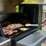 Masterbuilt Gravity Series 800 Digitale Smoker en houtskoolgrill