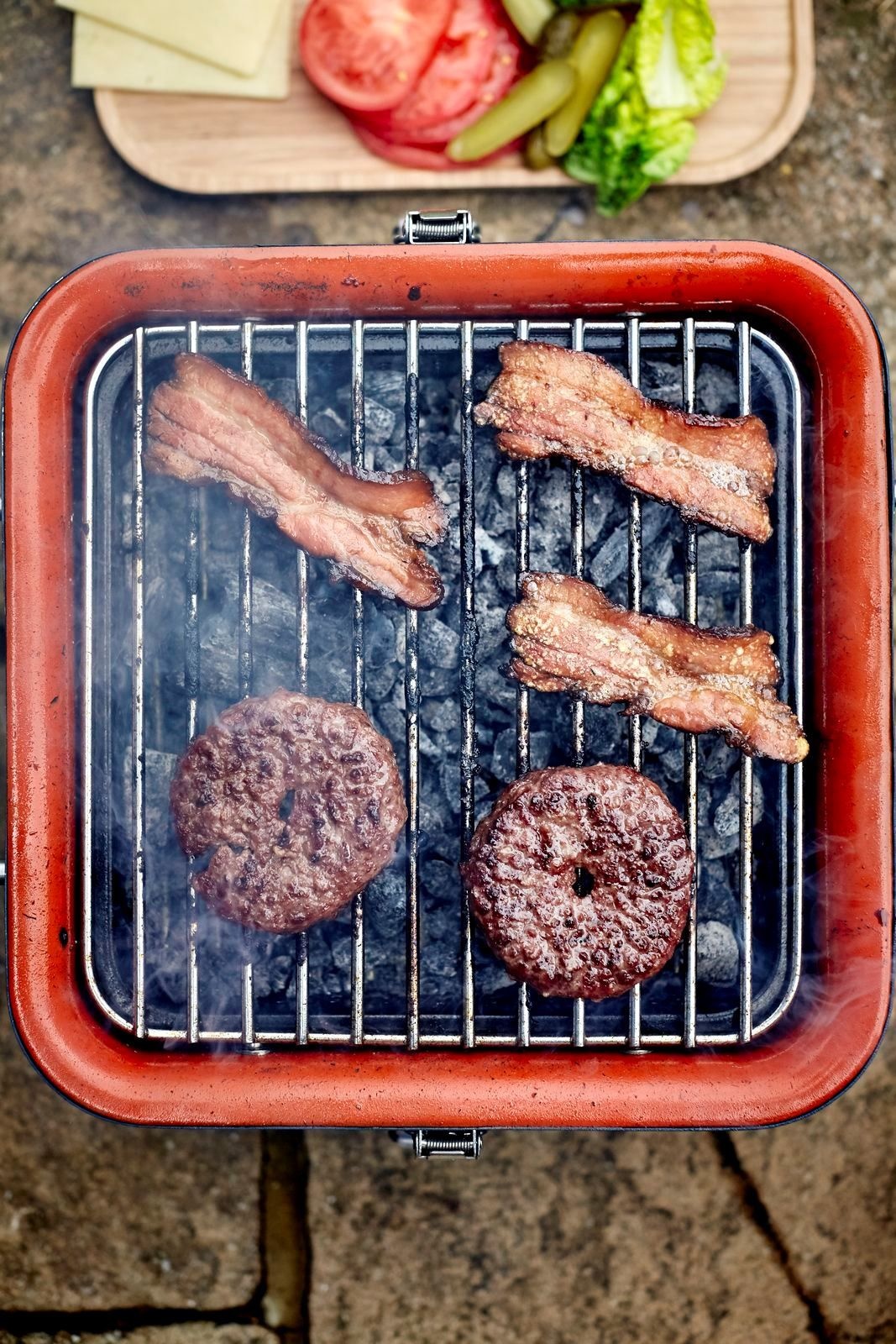 Everdure Cube Houtskool Barbecue Khaki Groen