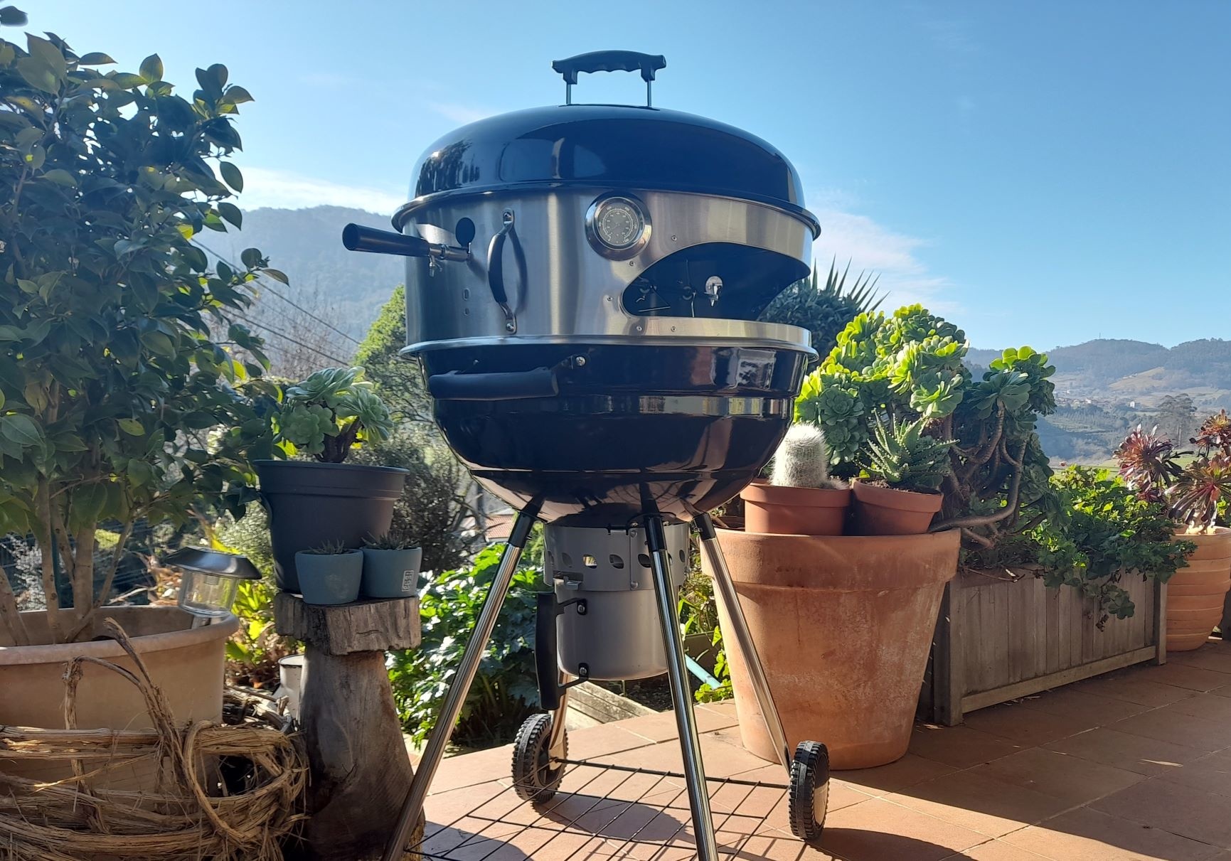 Fornetto Explorer Deluxe Houtskool barbecue met pizzaring en rostisserie