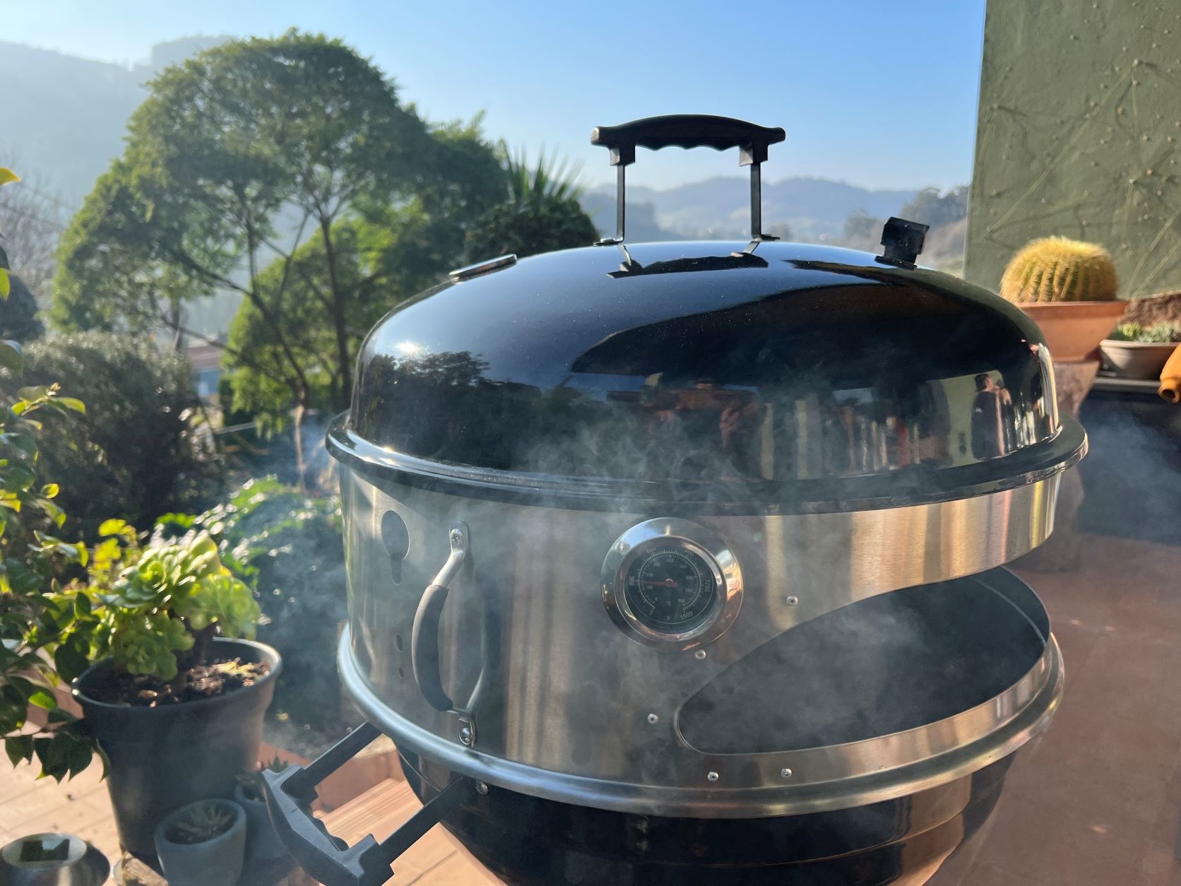 Fornetto Explorer Deluxe Houtskool barbecue met pizzaring en rostisserie