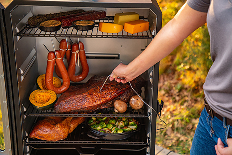 Electric pellet smoker deals