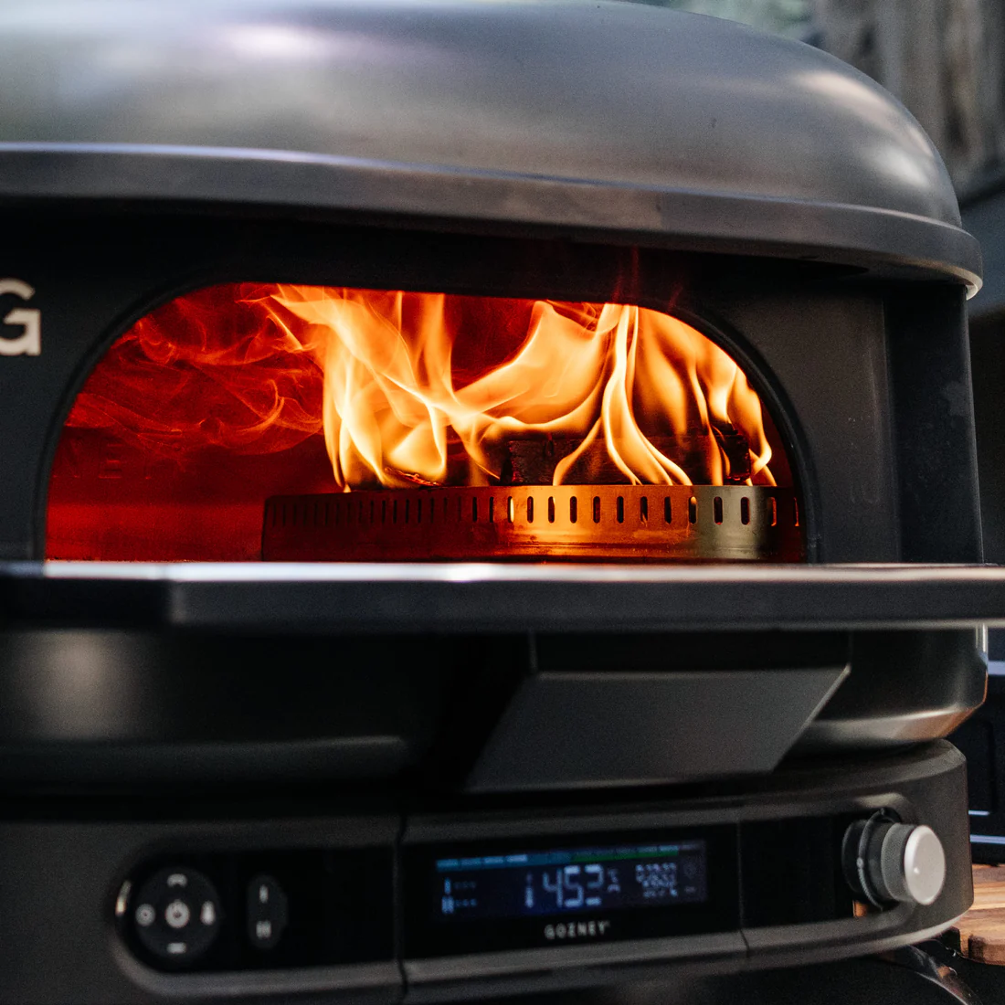 Gozney Dome (Gen 2) Dual Fuel Pizza Oven Off Black