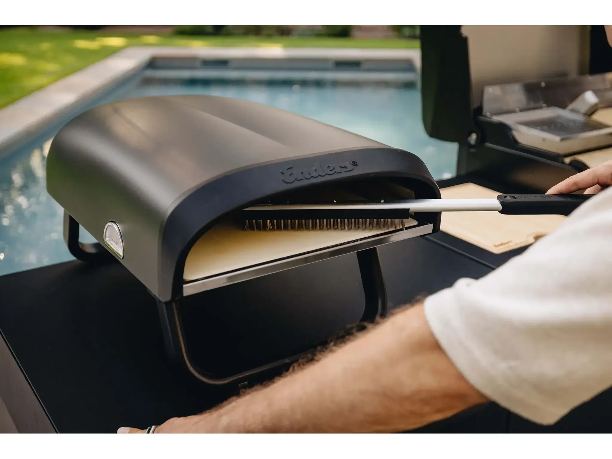 Enders Pizzaoven Borstel