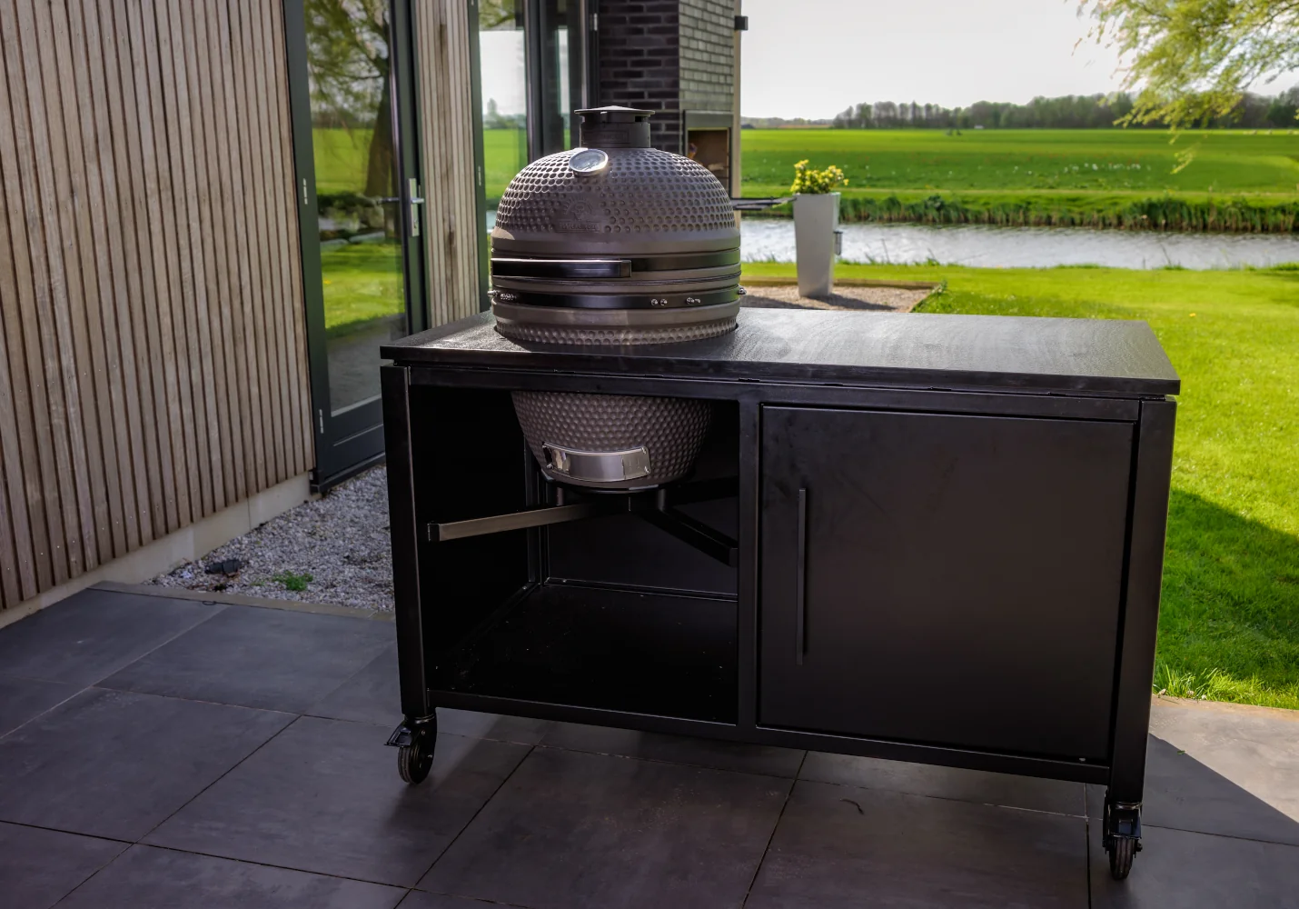 BestCharcoal Luxuos Buitenmeubel Kamado - Zwart Poedercoat