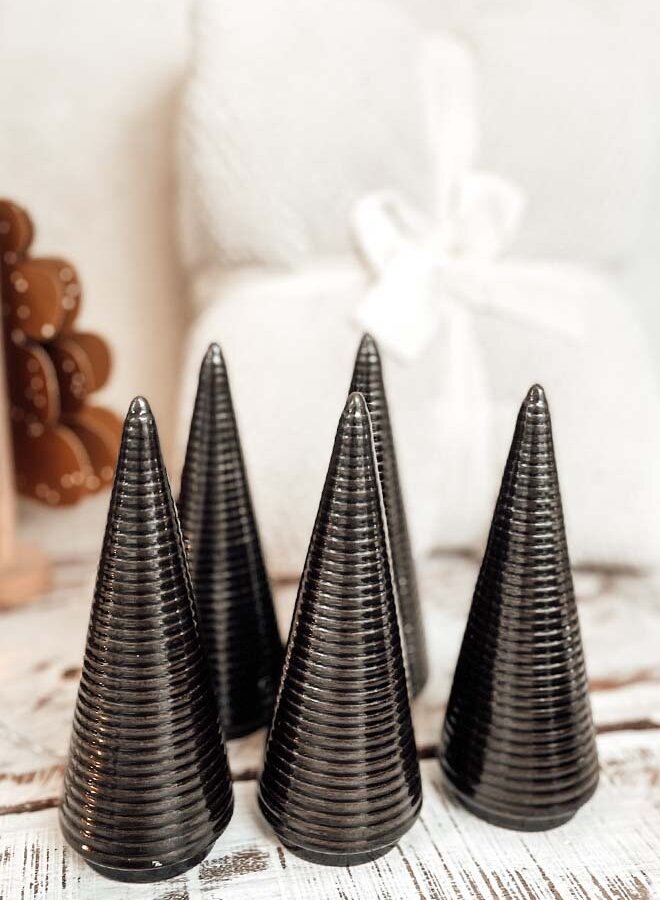 Deco Kerstboom Keramiek Ribbels 17 cm Zwart LAB02