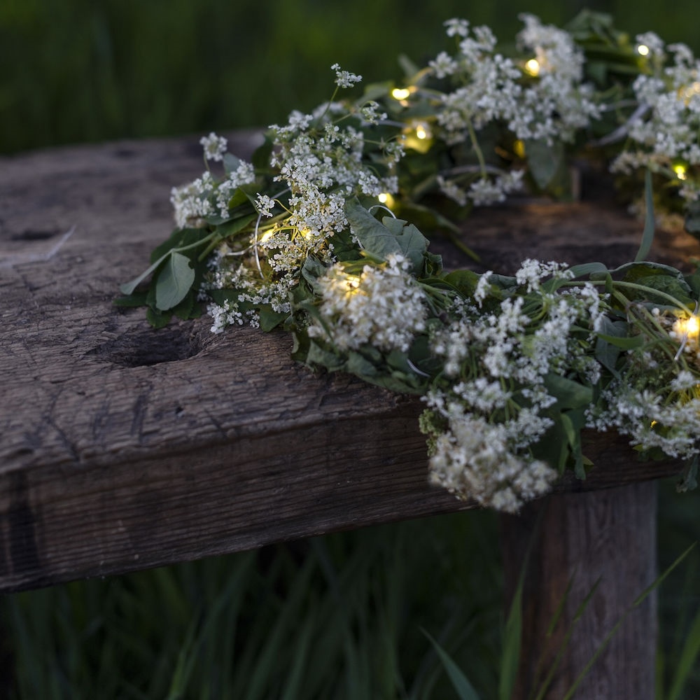 Konstsmide Konstsmide kerstverlichting - LED lichtsnoer met 100 zeer kleine warm witte lampjes voor buiten en binnen
