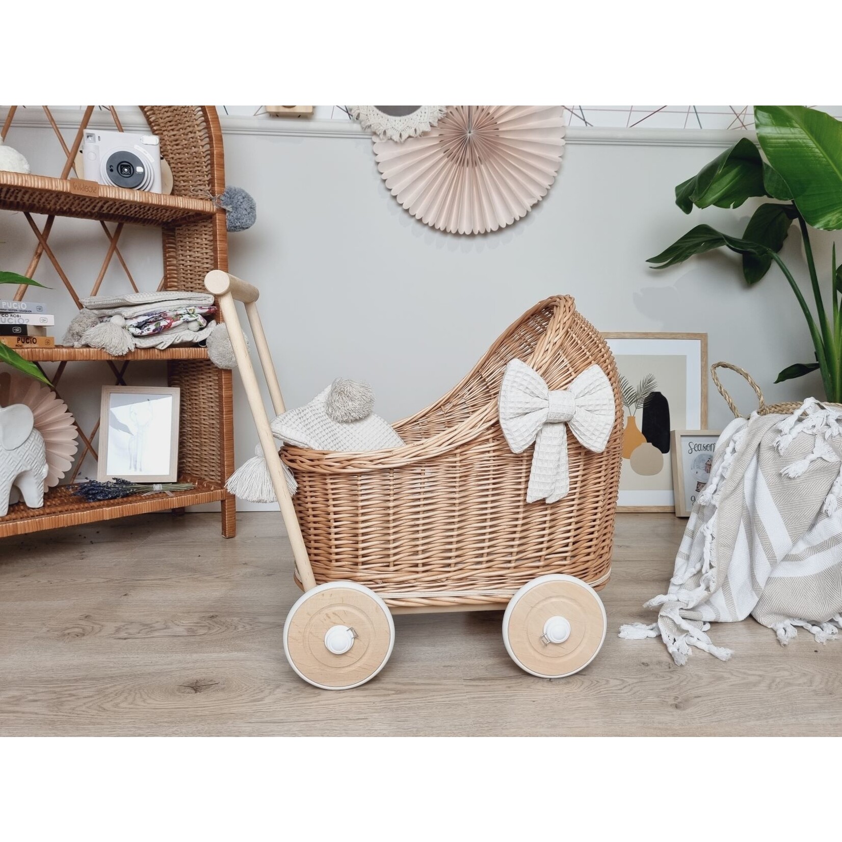 Wiklibox Poppenwagen naturel met dekentje