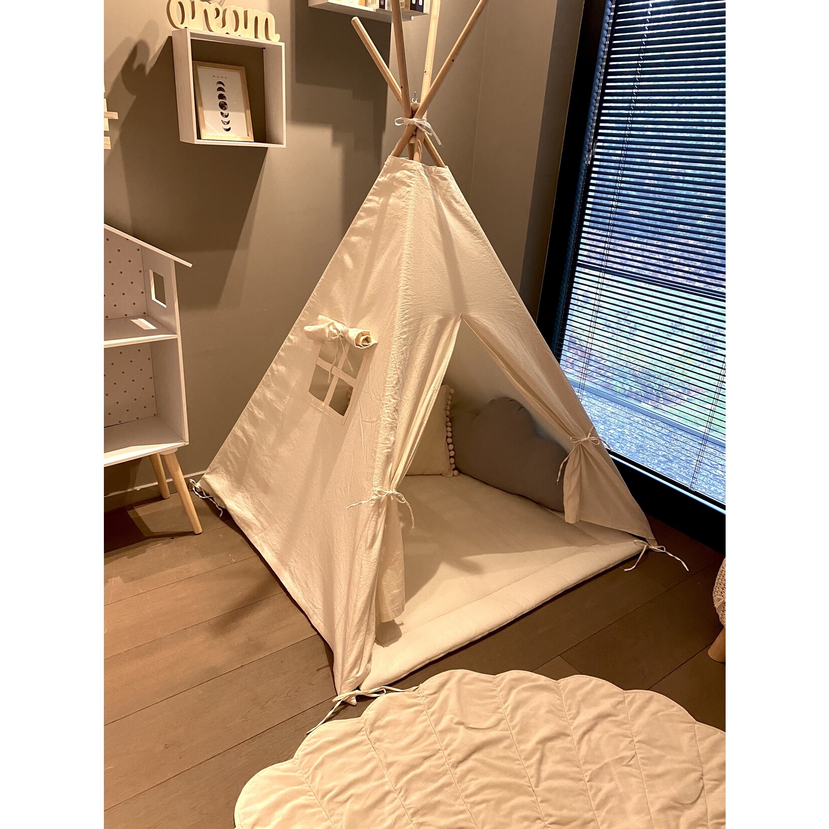 Sowka TIPI tent Beige met speelmat en 2 kussens