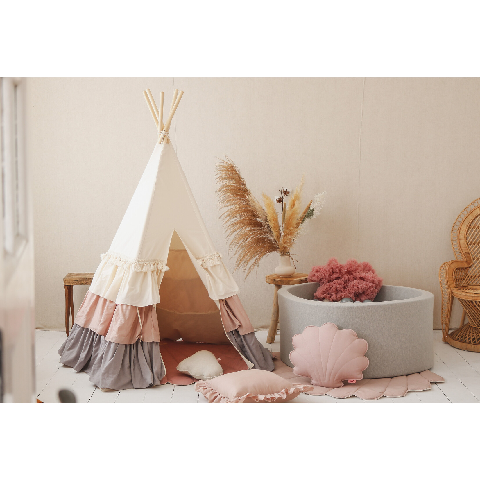 MOI MILI Tent with Frills - Powder Frills