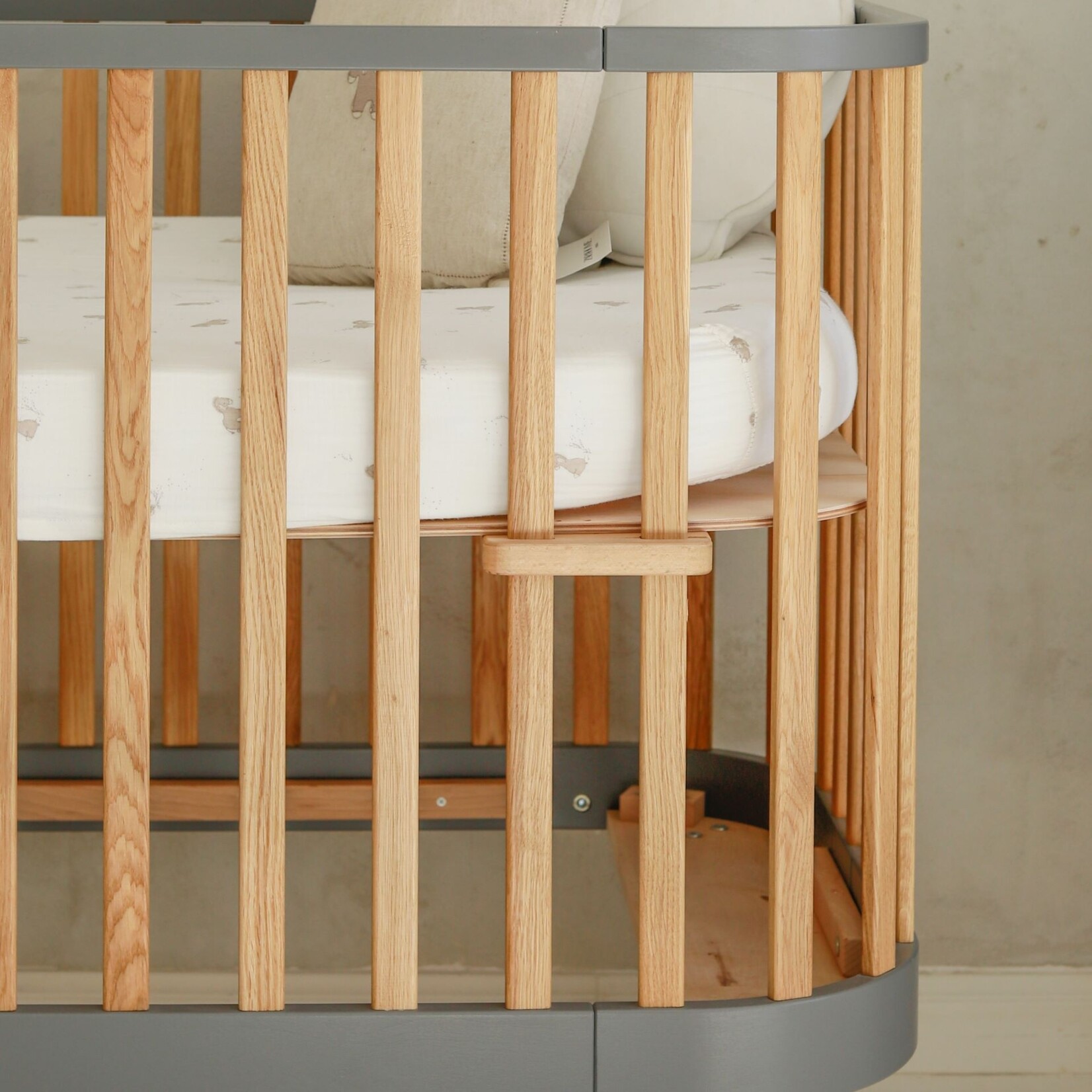 Luletto Bambi Mundo Babybed / sofa  - Grijs