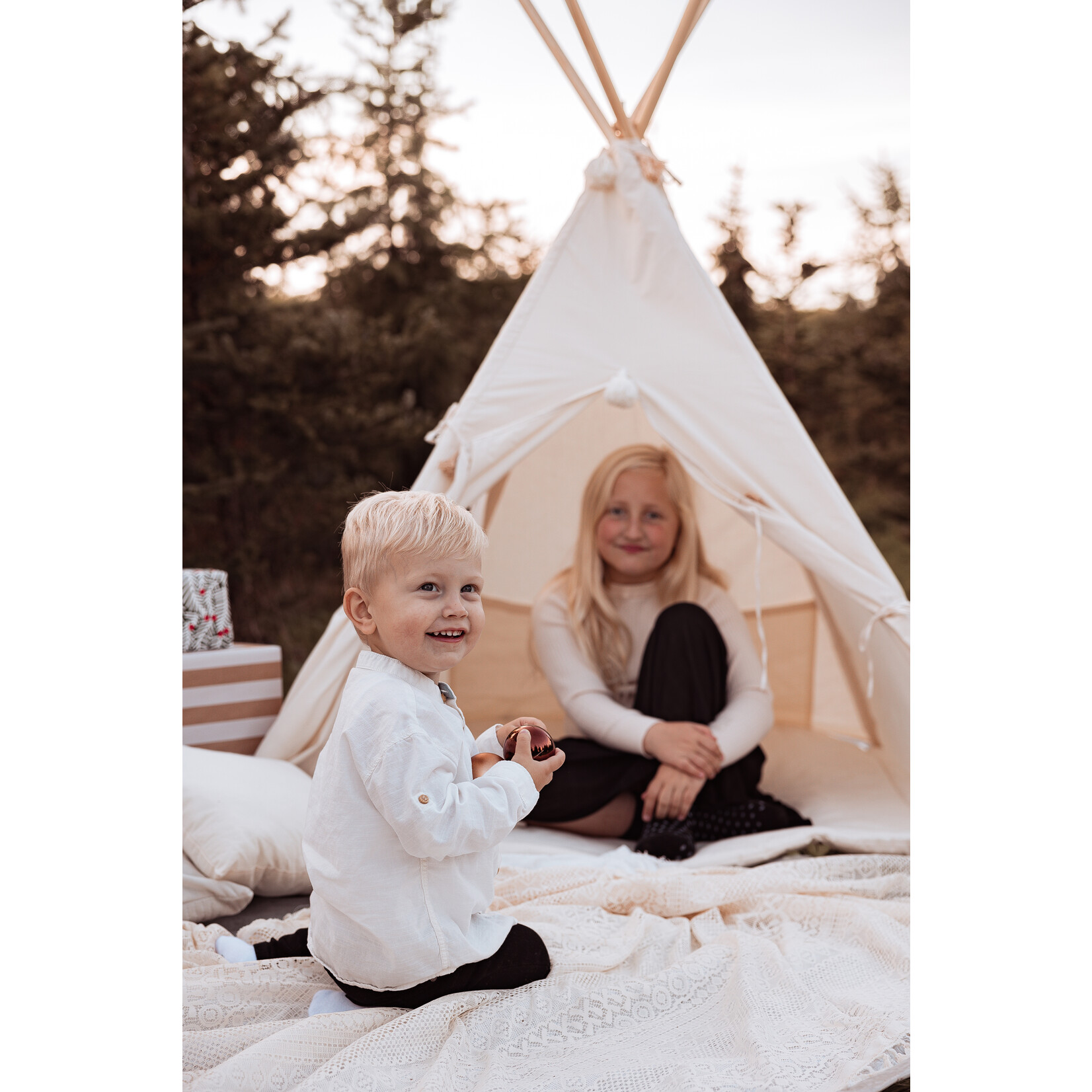 Sowka TIPI tent Beige "Franjes" en accessoires