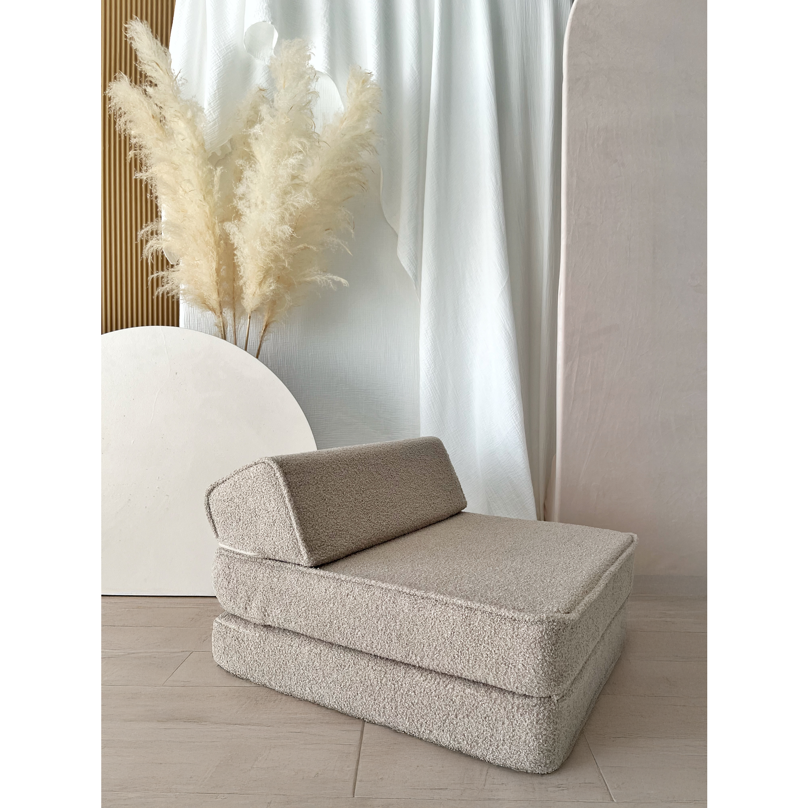 moje. Bouclé Lounger - Beige