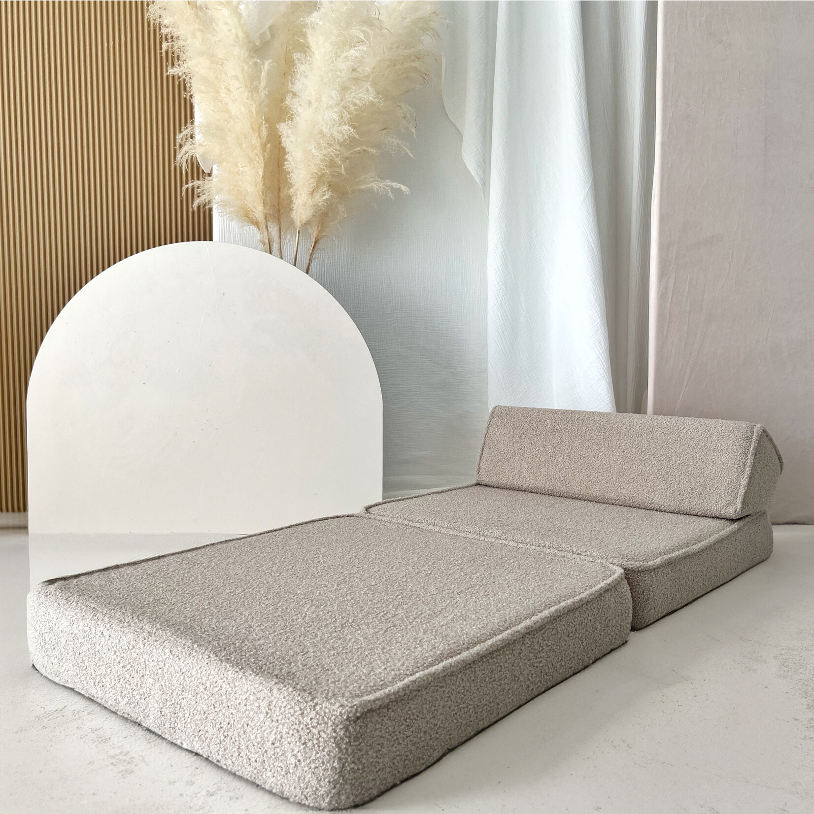 moje. Bouclé Lounger - Beige