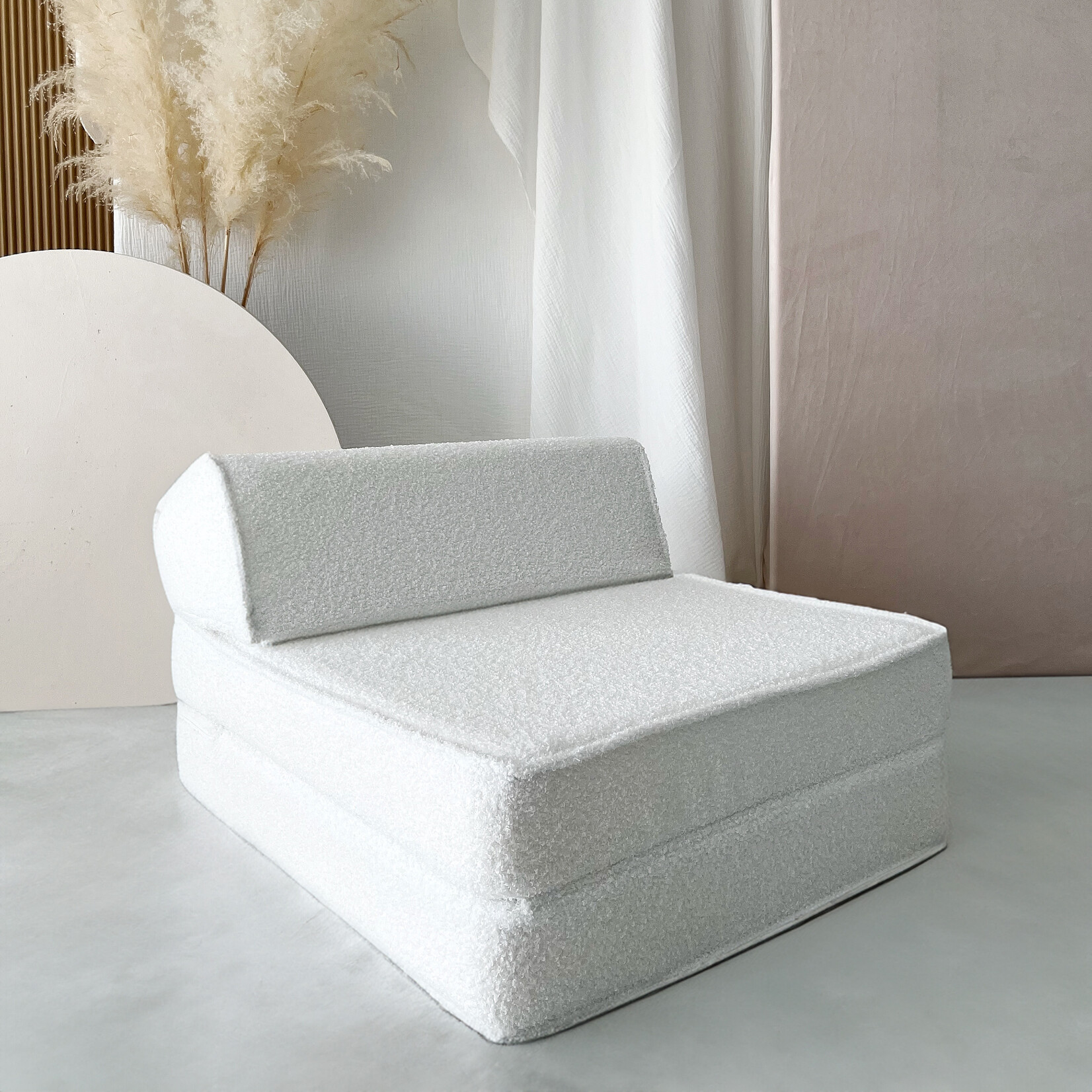 moje. Bouclé Lounger -Wit