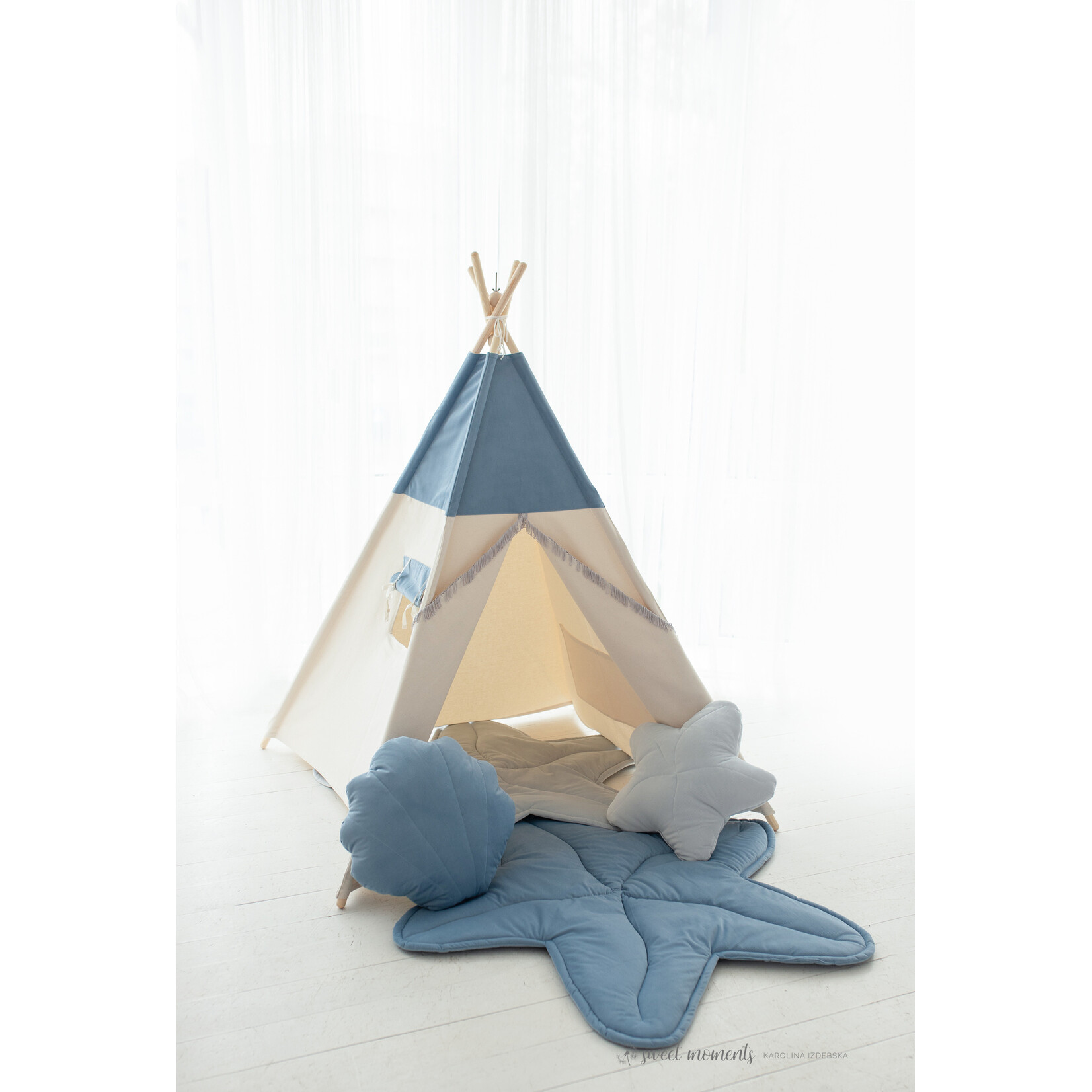 Cozy & Dozy Blauwe tipi speeltent Blue Sea met of zonder velvet schelpmat
