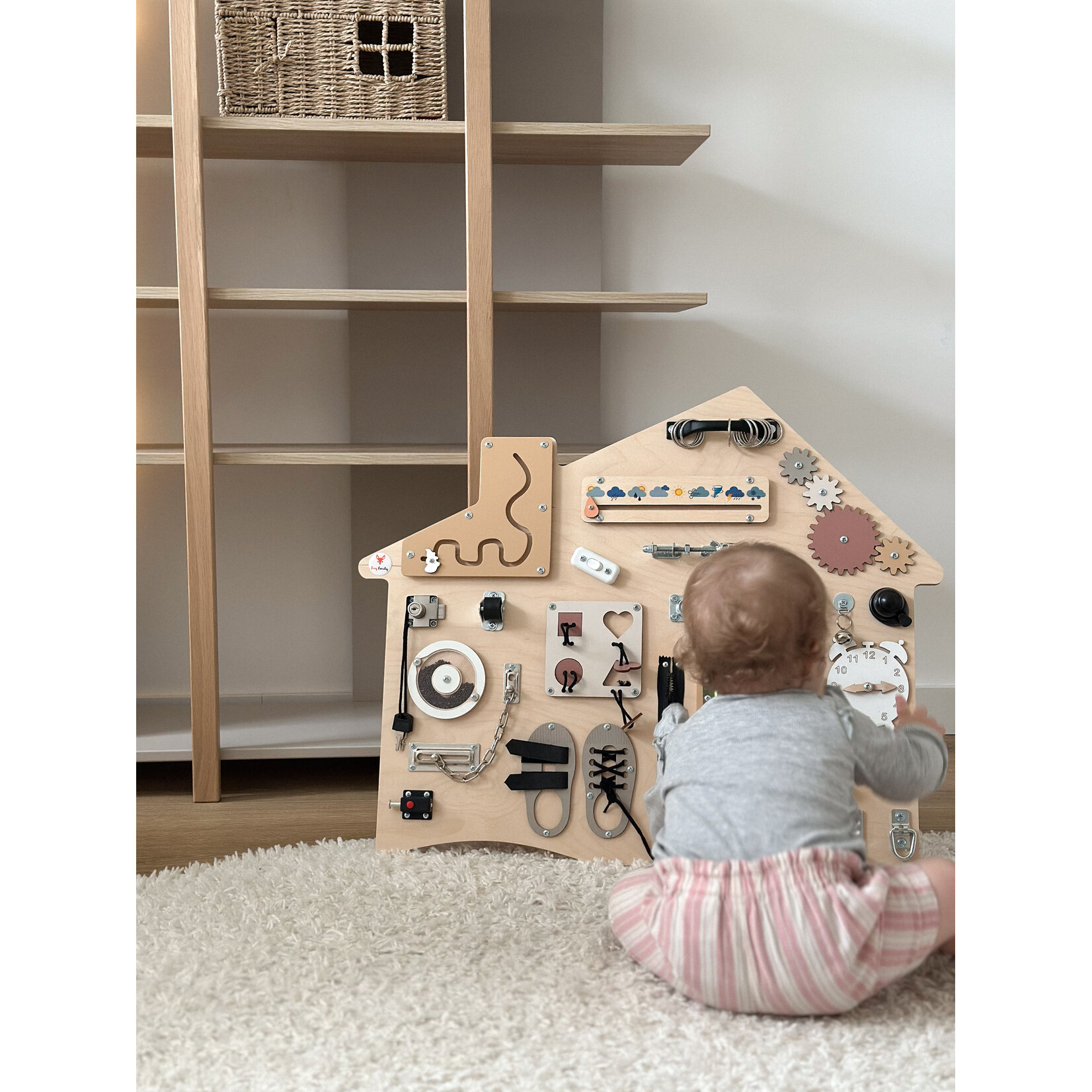 FOXY family Sensorisch Busy Bord - Huis XL  -hout