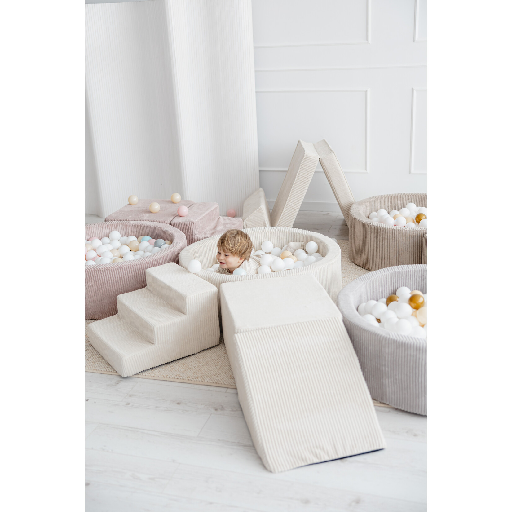 moje. Speelset 3 elementen + Rib Ballenbad 90x30  - Créme incl. 200 ballen