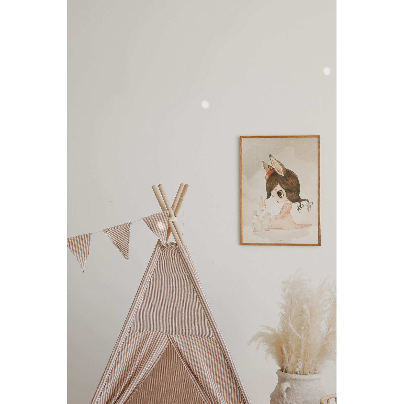 MuzPony Tipi Tent - Beige Stripes - dubbelzijdige mousseline speeltent met vloer mat