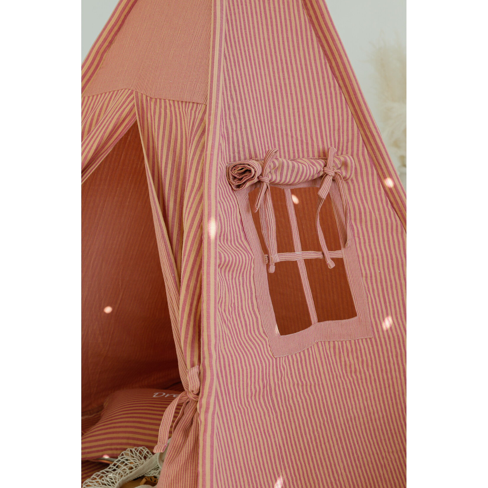 MuzPony Tipi tent Dalia Stripes - mousseline speeltent met vloer mat