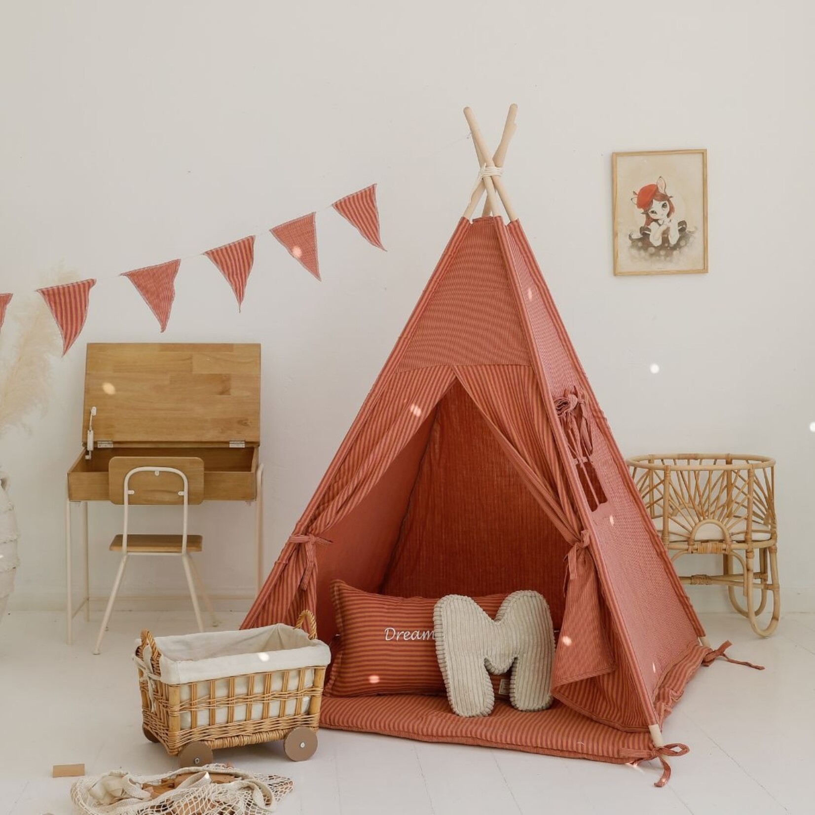 MuzPony Tipi tent Dalia Stripes - mousseline speeltent met vloer mat