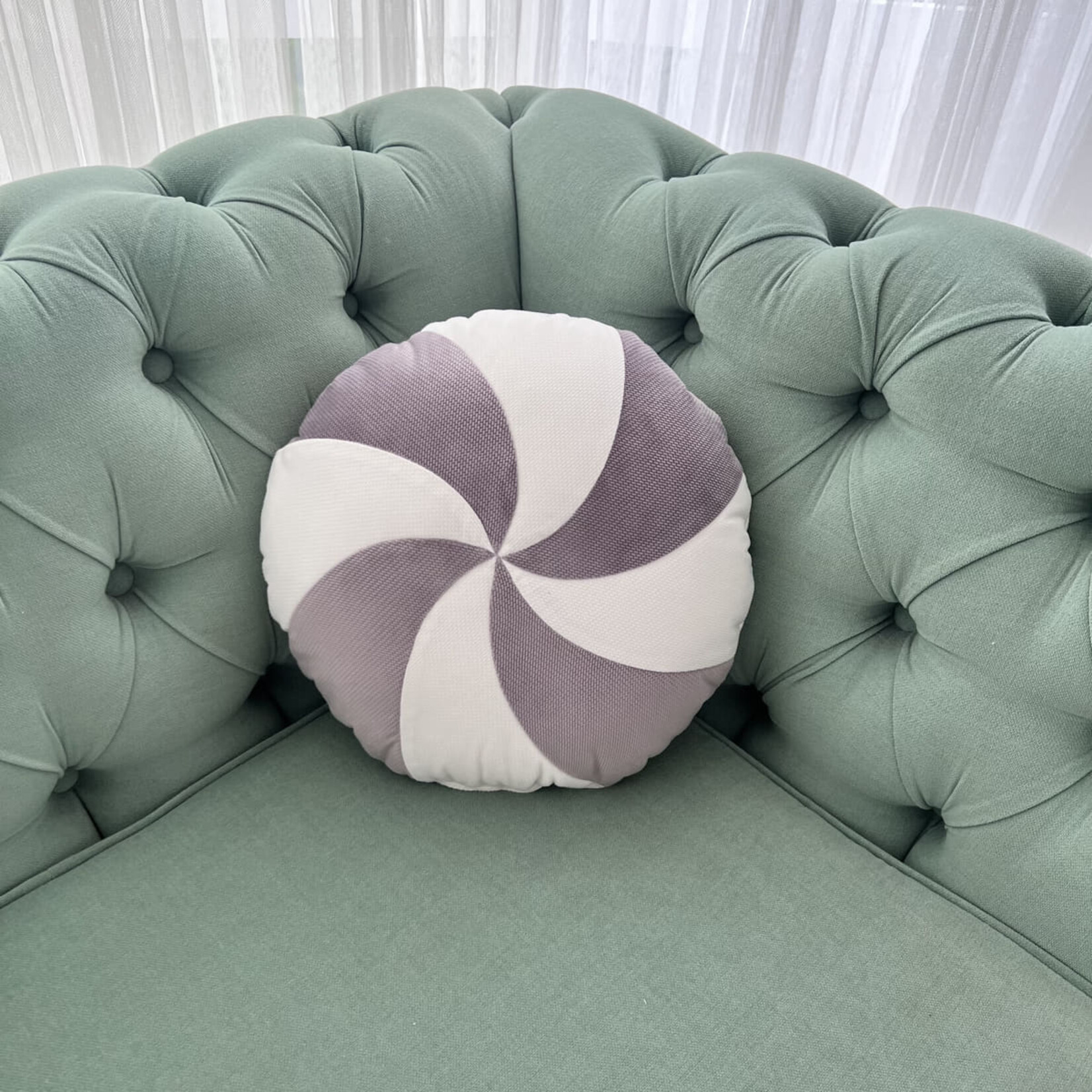 Cozy & Dozy Ronde kussen Candy – Lavendel