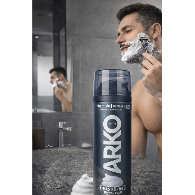ARKO Black Gel de Afeitar con Carbón Activo 200 ml – Afeitado Cómodo y Limpieza Profunda