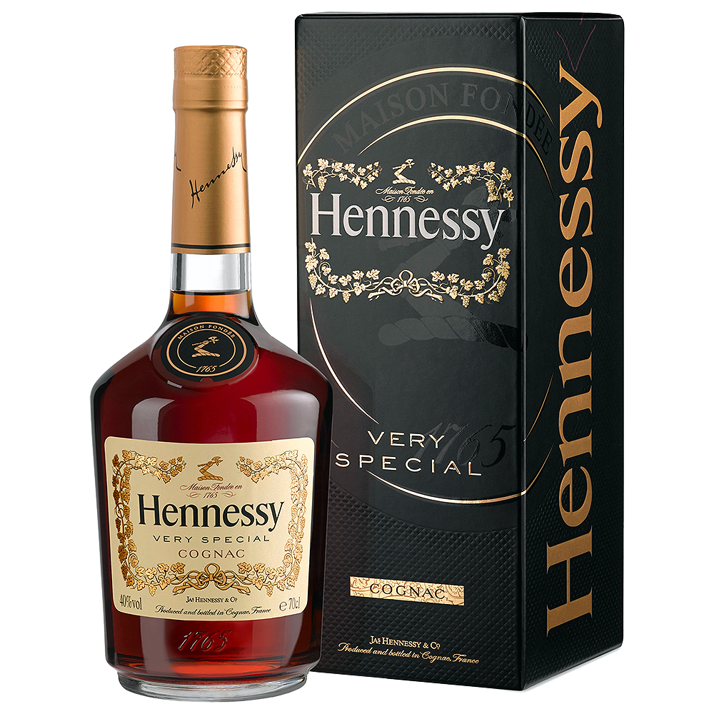 Коньяк сен кло. Коньяк Хеннесси Пятерочка. Хеннесси v.s.. Hennessy виски. Хеннесси оригинал.