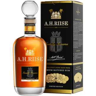 Old St. Croix - A. H. Riise / Dänemark, Dragør Family Reserve Limited Edition Rum Based Spirit 0.7 l 42% vol Old St. Croix - A. H. Riise / Dänemark, Dragør Family Reserve Limited Edition Rum Based Spirit 0.7 l 42% vol