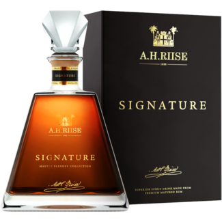 Old St. Croix - A. H. Riise / Dänemark, Dragør Signature Master Blender Collection 0.7 l 43.90 % vol* Old St. Croix - A. H. Riise / Dänemark, Dragør Signature Master Blender Collection 0.7 l 43.90 % vol*