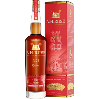 A. H. Riise / Dänemark, Dragør  XO Reserve Christmas Edition Rum Based Spirit 0.7 l 40% vol