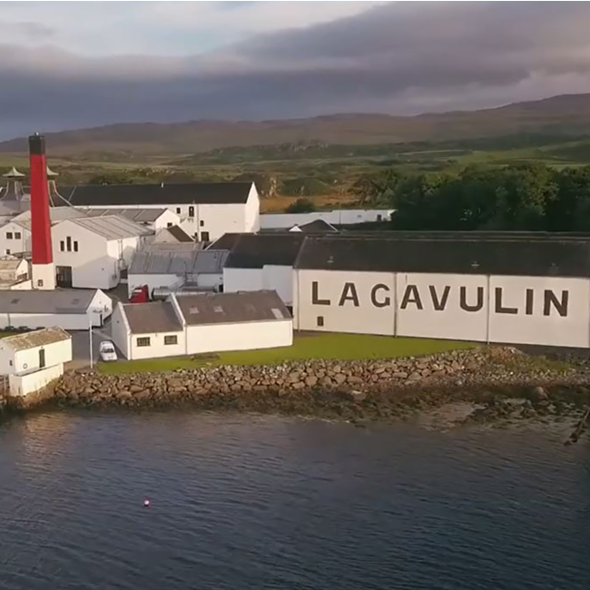 Lagavulin The Distillers Edition 2022 Single Malt Scotch Whisky 0.7 l 43% vol