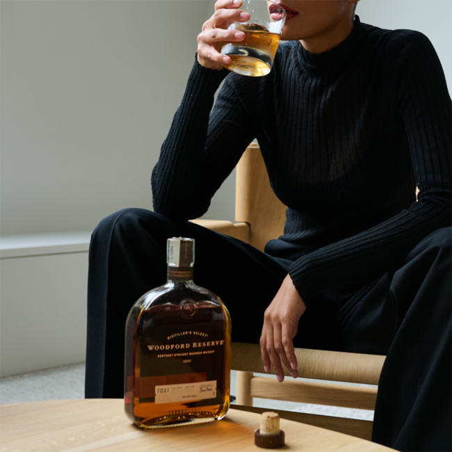 Woodford Reserve Distillers Select Bourbon Whiskey 0.7 l 43.20 % vol