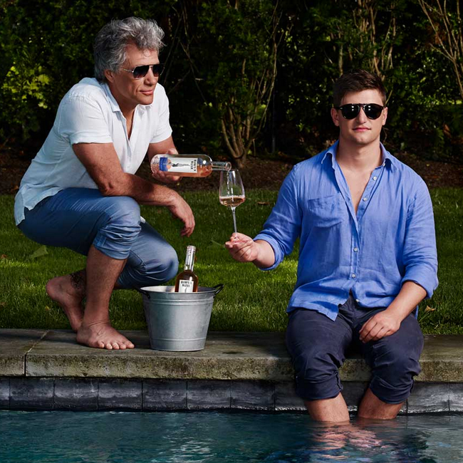 Hampton Water Rose AOP 2024 Magnum 1.5 l