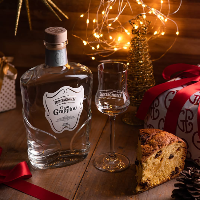 Bertagnolli Grappa Gran Grappino Bianco in GB 0.7 l 42% vol